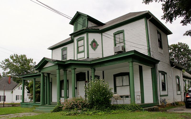 13 Timeless Exterior Designs Inspired By Durham's Historic Neighborhoods - Decor Hint Stately Symmetrical Front Elevations