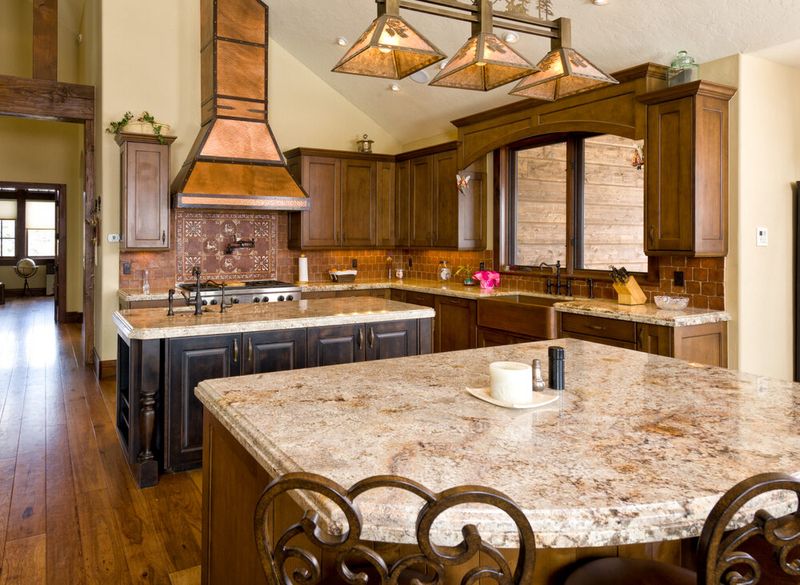 Oversized Island in Small Space