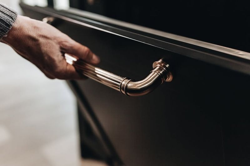These 12 Kitchen Trends Are On Their Way Out (Plus 10 Timeless Looks To Stick With) - Decor Hint Classic Cabinet Hardware Offers Subtle Sophistication