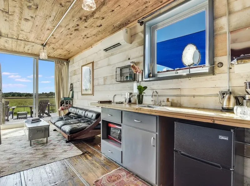 25 Harsh Realities Of Living In A Container House No One Tells You - Decor Hint Limited Interior Width