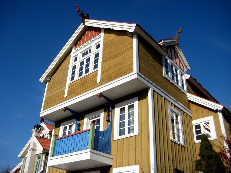 Scandinavian-Influenced Painted Clapboard