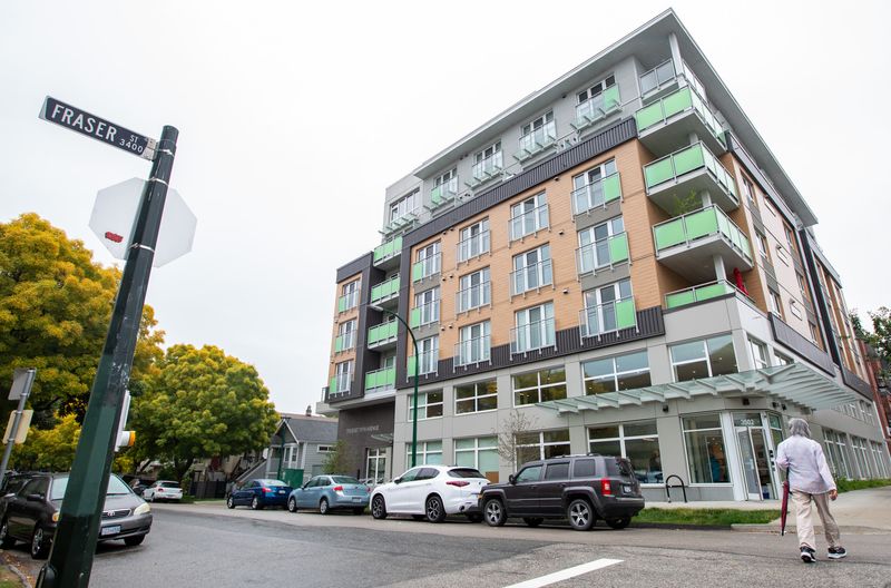 17 Most Affordable Types Of Homes For A Dream Retirement - Decor Hint Co-op Apartment