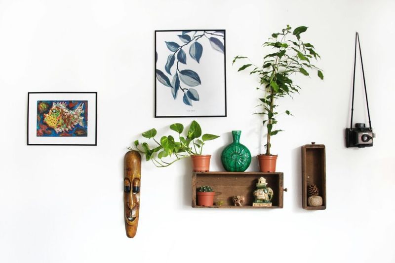 18 Most Useful Decorating Tips We've Ever Shared - Decor Hint Personalize Spaces with Meaningful Items