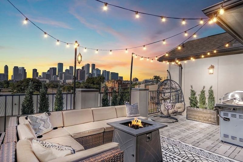 8 Outdoor Areas That Showcase Houston's Residential Character - Decor Hint Rooftop Terraces