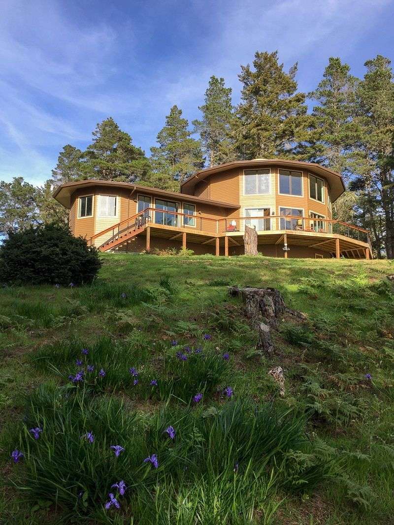 Turnkey Tiny Living: Top 21 Prefab Homes - Decor Hint Deltec Homes – D75