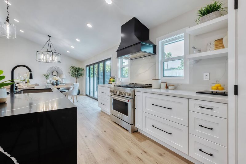 Say Goodbye To These Fading Kitchen Trends Missouri Homeowners Are Leaving Behind, Plus Timeless Styles That Always Impress - Decor Hint Shaker-Style Simplicity Is Anchoring Kitchen Design With Timeless Charm