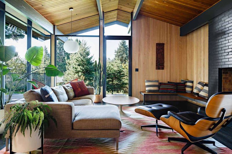 10 Ways Mid-Century Modern and Victorian Homes Compare In 2025's Housing Market - Decor Hint Functional Layout