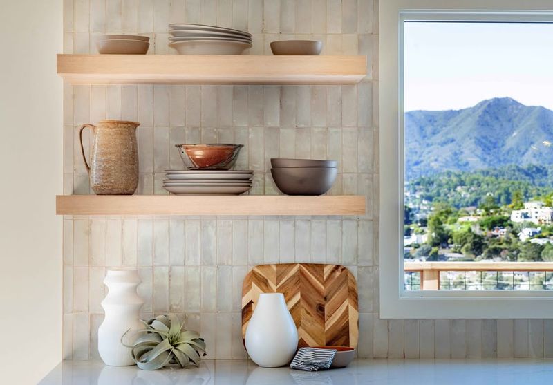 12 Kitchen Eyesores Designers Can't Stand (And 10 Features They Actually Love) - Decor Hint Open Shelving