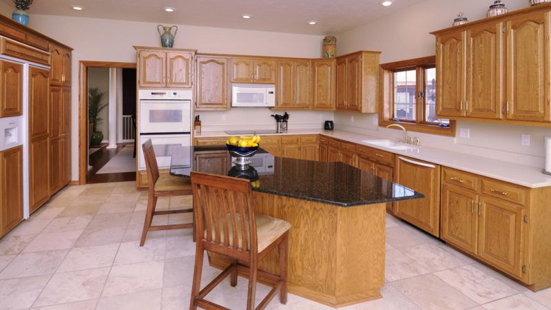 17 American Home Styles That Will Be Considered Obsolete By 2030 - Decor Hint Honey Oak Cabinets and Trim