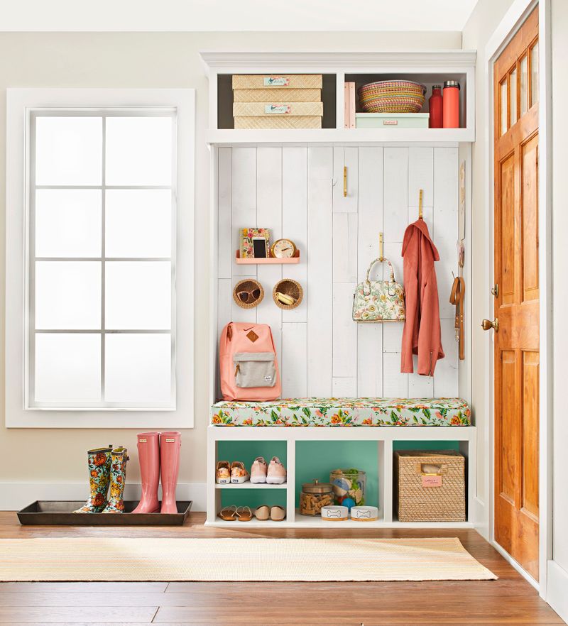 19 Game-Changing Home Styling Tricks You'll Wish You Knew Sooner - Decor Hint Keep entryways clutter-free for a welcoming feel