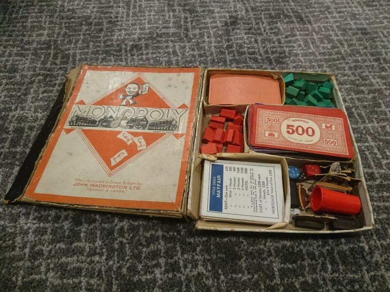 Thinking Of Selling Grandma's Antiques? Here Are 22 Things That Could Be Worth Thousands - Decor Hint Vintage Board Games