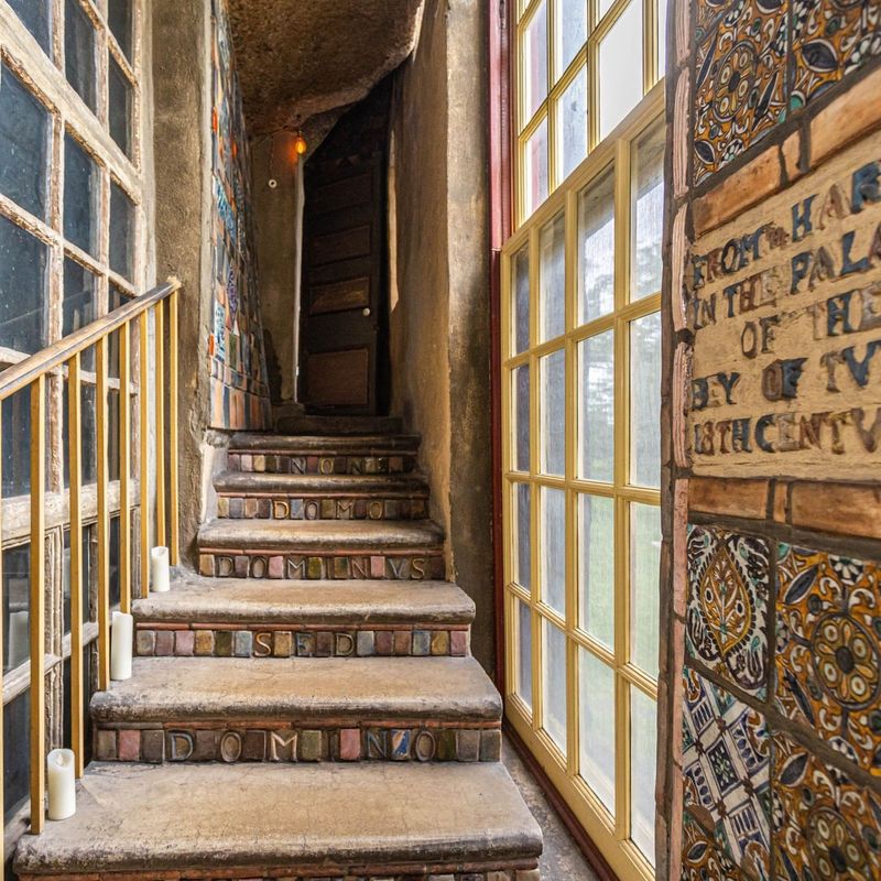 Staircases & Hallways