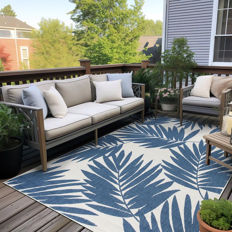 9 Items To Avoid On Your Oklahoma Porch And 4 That Add Value - Decor Hint Weather-Resistant Outdoor Rugs Define Spaces