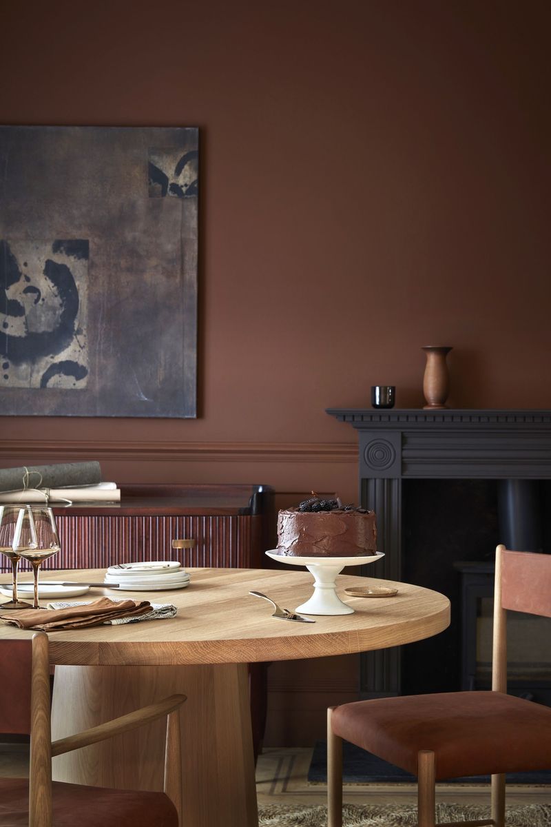 15 Retro Paint Shades Designers Are Loving Again - Decor Hint Cocoa Brown