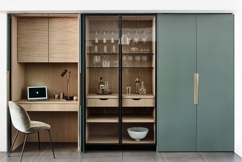29 Innovative Kitchen Designs Everyone Will Copy Next Year - Decor Hint Concealed Kitchen Offices
