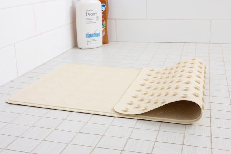 12 Household Items To Ditch After 60 And 7 You Shouldn't Have Had In The First Place - Decor Hint Slippery Bath Mats