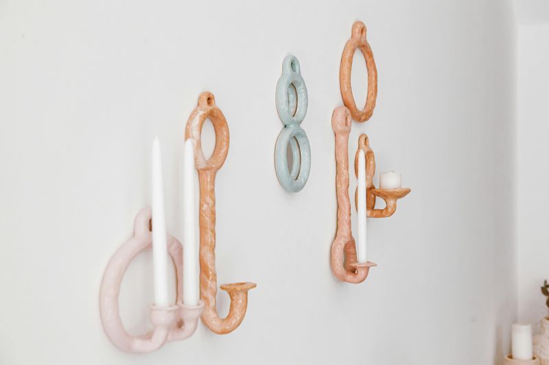 10+ Interior Design Tips That Can Improve Your Home - Decor Hint Add Personality Through Meaningful Accessories