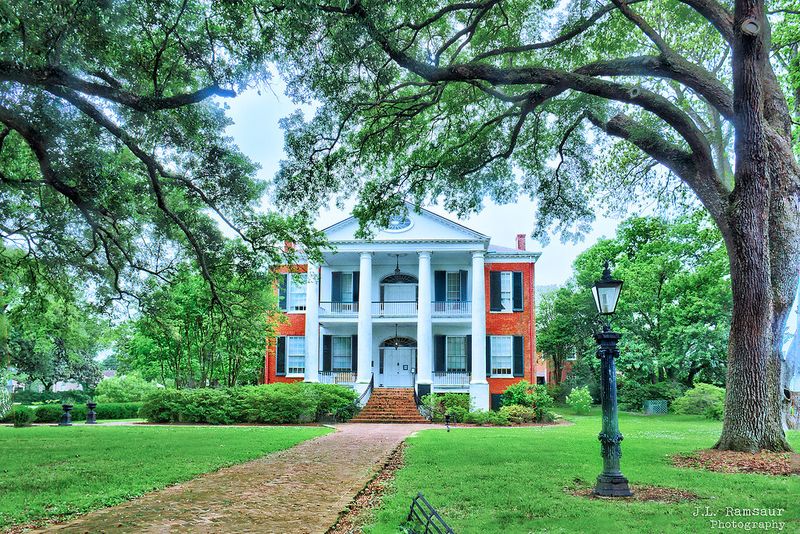 21 Secluded Mansions In Mississippi Featuring Centuries Of Craftsmanship - Decor Hint Rosalie Mansion — Natchez, MS