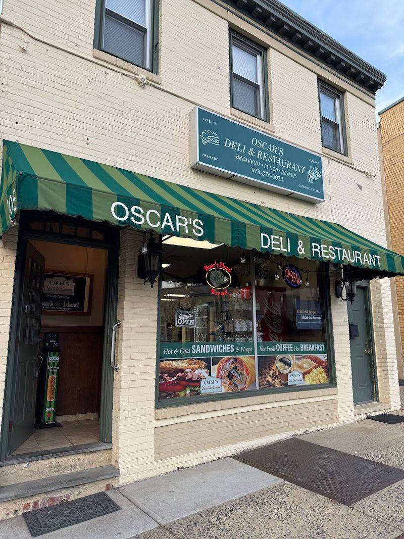 Oscar&rsquo;s Deli & Restaurant - Millburn