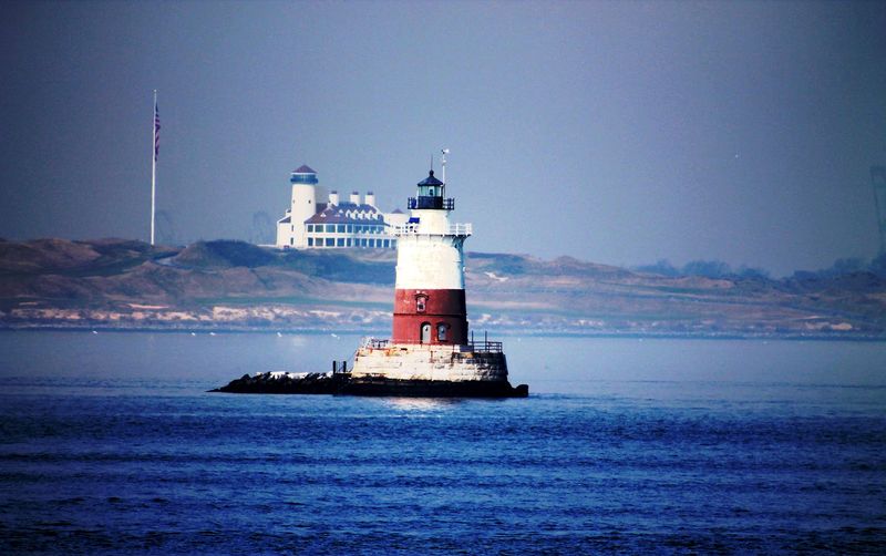 Robbins Reef Lighthouse