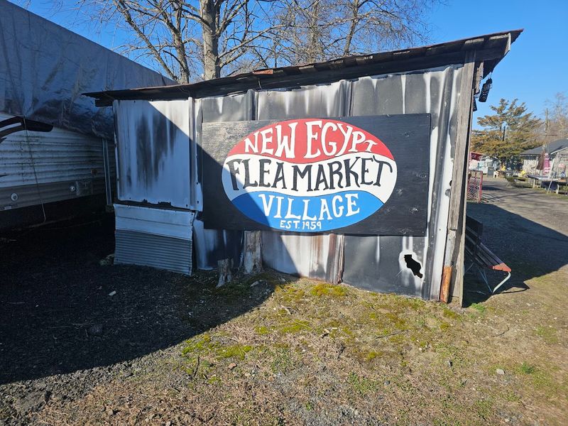 New Egypt Flea Market Village - Cream Ridge