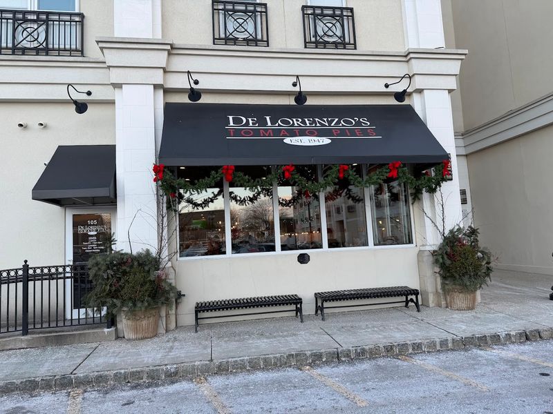 De Lorenzo&rsquo;s Tomato Pies - Robbinsville