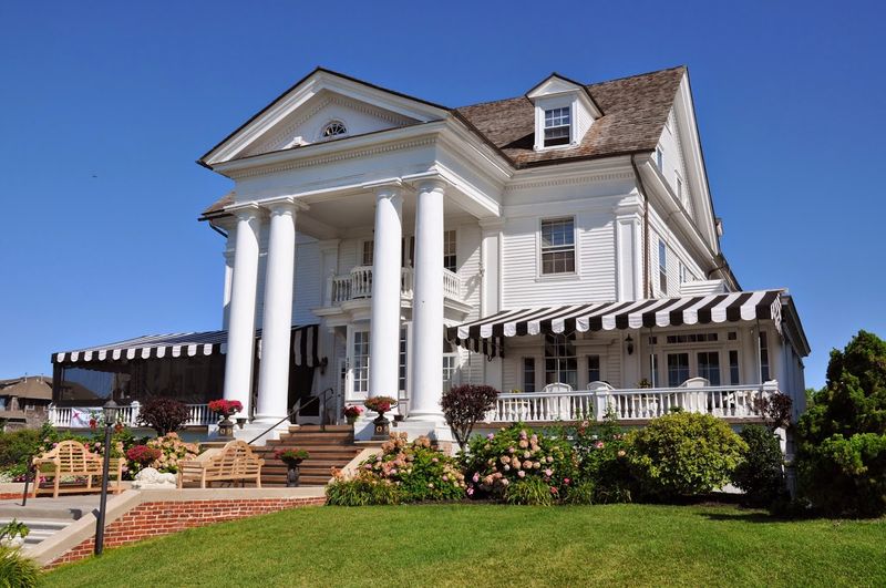 Peter Shields Inn & Restaurant