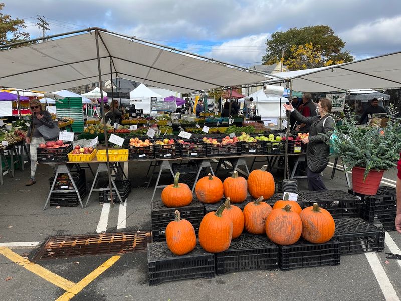 Summit Farmers Market, Summit