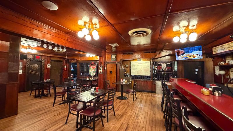 Rutt&rsquo;s Hut - Clifton