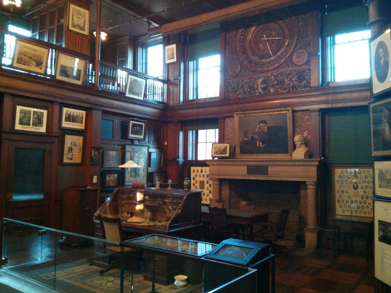 What to Know Before Visiting Thomas Edison&rsquo;s Home and Workshop