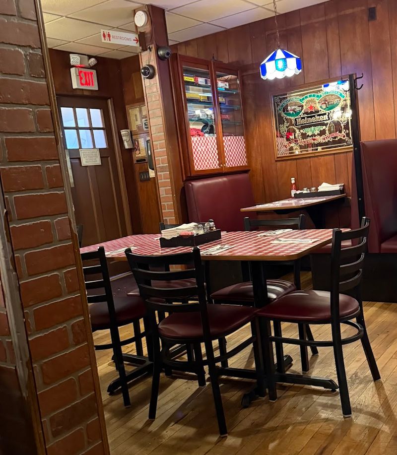 The Classic Jersey Atmosphere That Adds to Every Slice