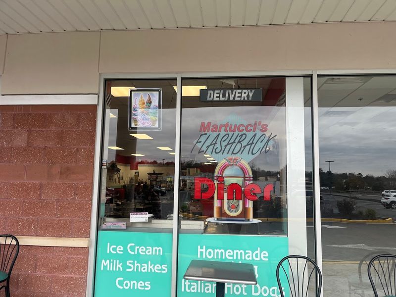Martucci&rsquo;s Flashback Diner - Whiting