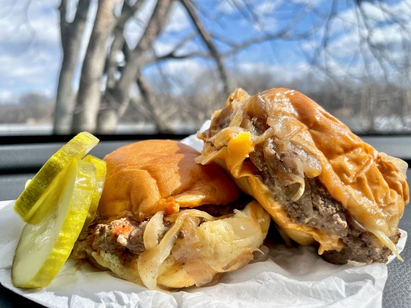 How White Manna in Hackensack Turns This Into the Perfect Bergen County Day Out