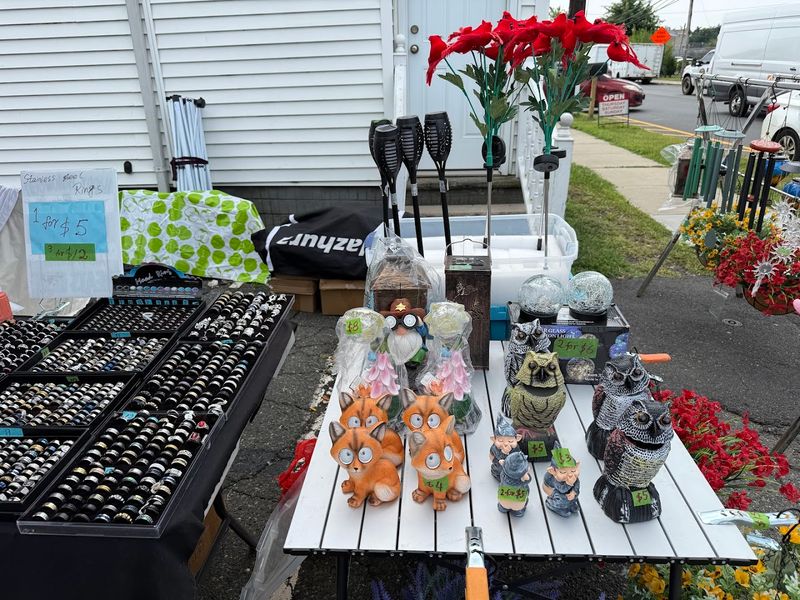 Avenel Flea Market - Avenel