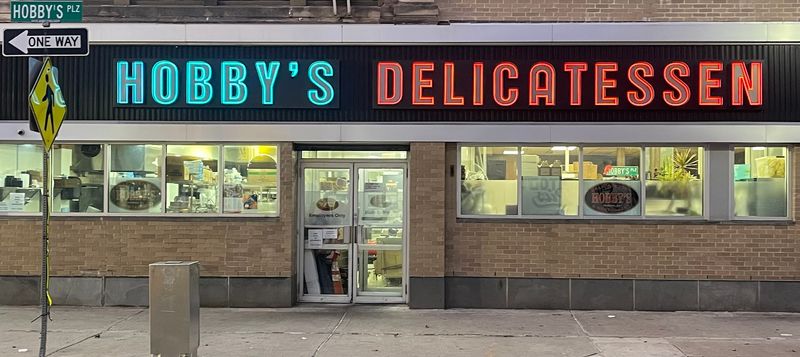 Hobby&rsquo;s Delicatessen & Restaurant - Newark