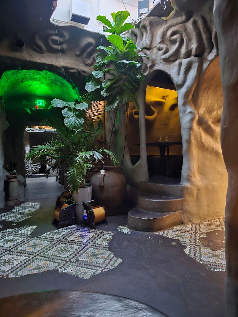 This Edgewater Restaurant Feels Like Stepping Into Another World