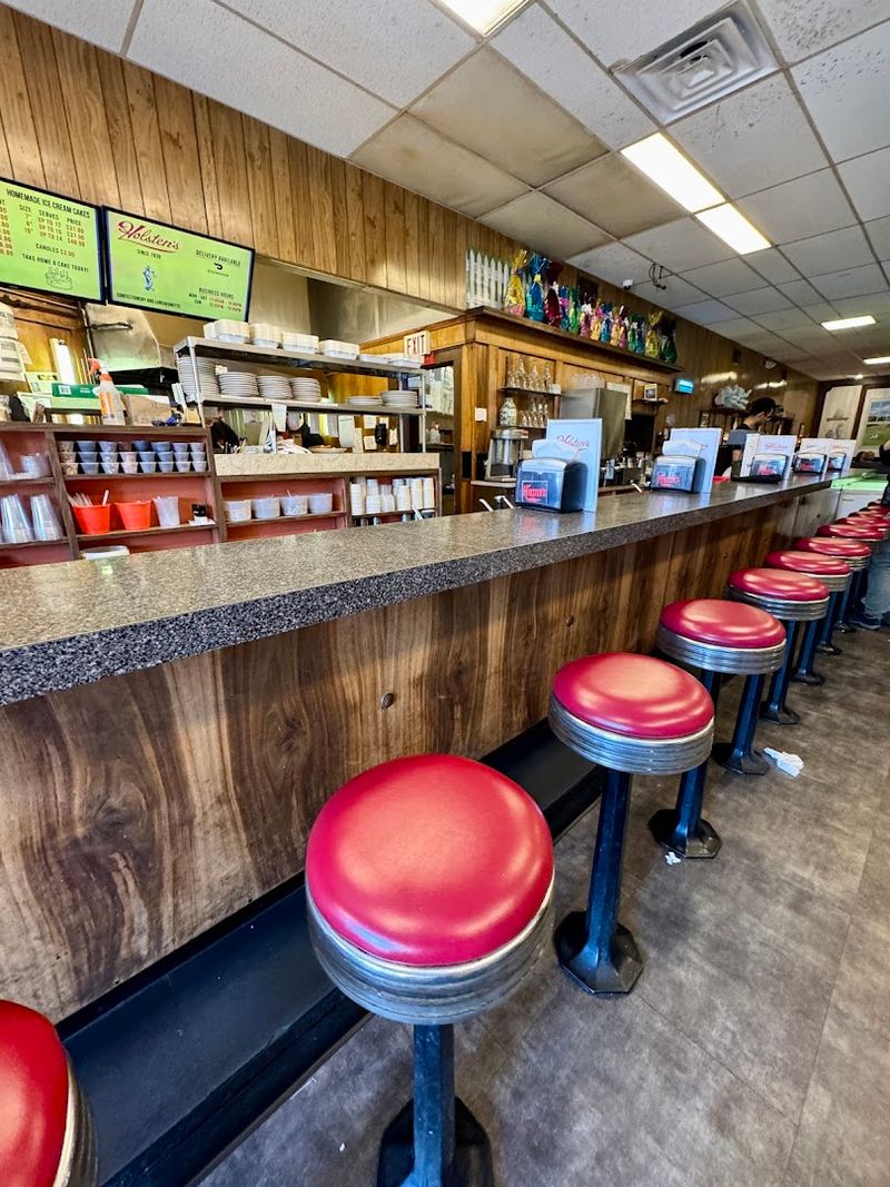 Why Holsten&rsquo;s Still Delivers the Magic of an Old-Fashioned Soda Fountain