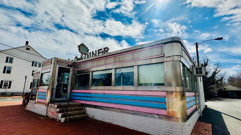 Salem Oak Diner - Salem
