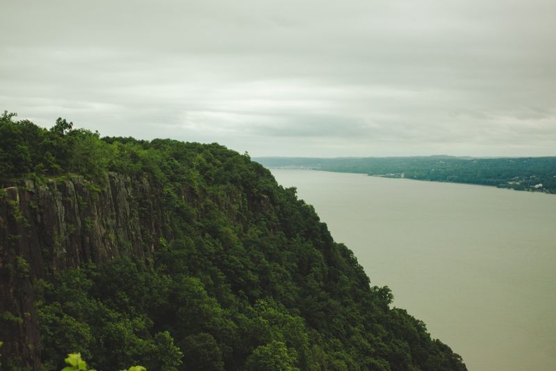 The New Jersey cliffs that feel worlds away from the city