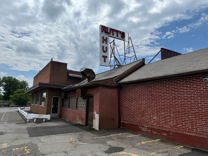 Rutt&rsquo;s Hut - Clifton