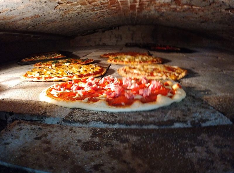 Santillo&rsquo;s Brick Oven Pizza - Elizabeth