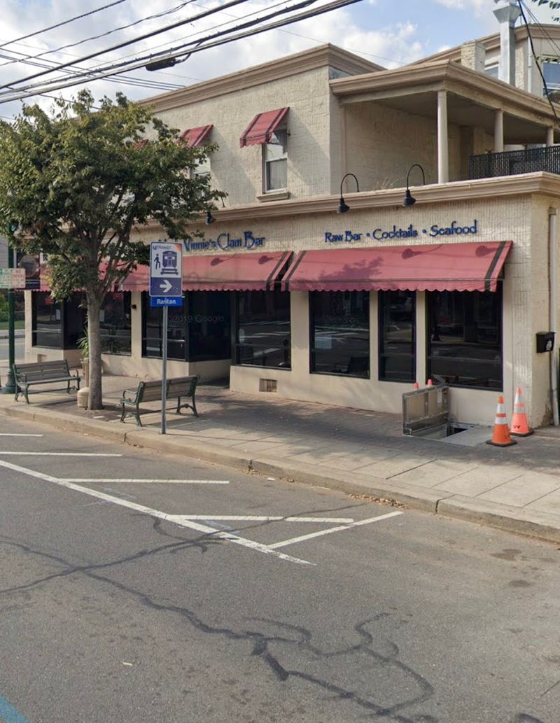 Why this unassuming Raritan seafood spot has such a devoted following