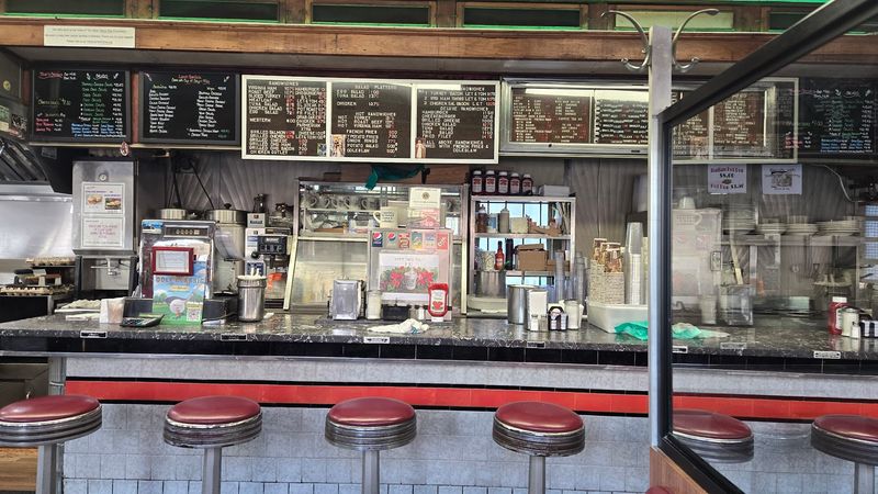 What makes the old-school diner atmosphere so special