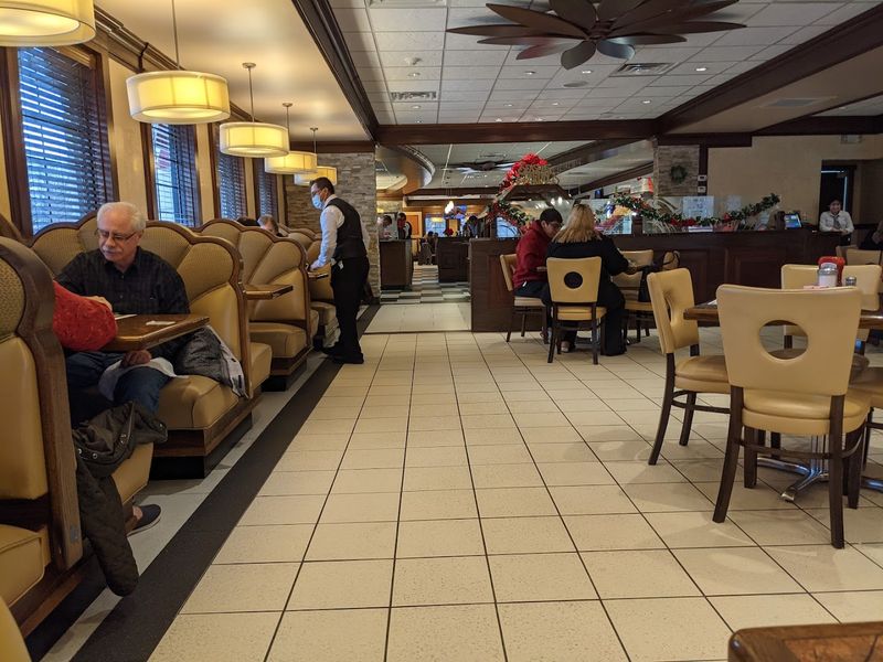 Hot coffee quick service and that old-school diner rhythm