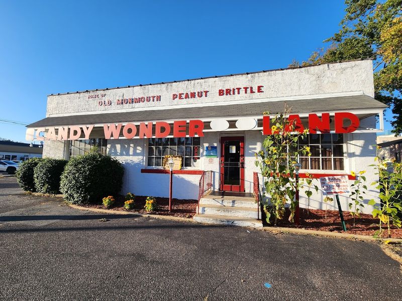 Old Monmouth Candies - Freehold