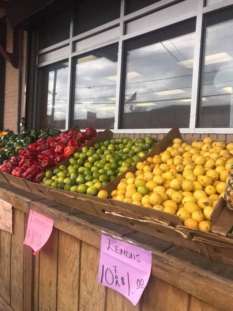 The Daily Tradition That Has Kept This Market Going Since 1932