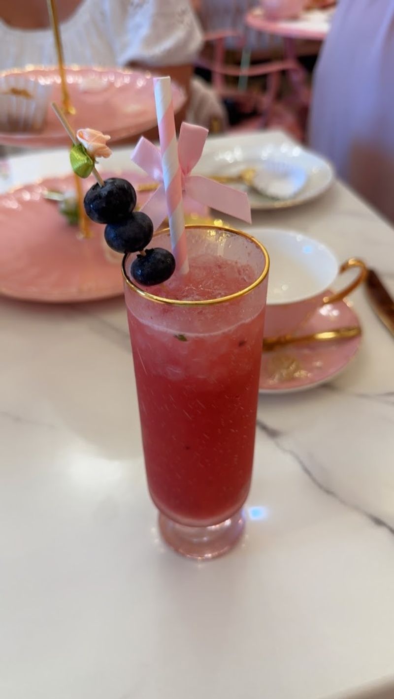 The loose-leaf teas and mocktails are just as lovely as the setting