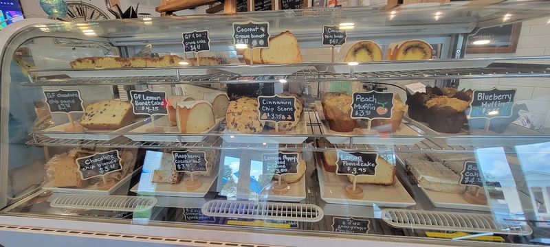 The pastries and bagels that make this place worth the trip