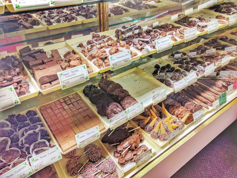 Third Avenue Chocolate Shoppe - Spring Lake