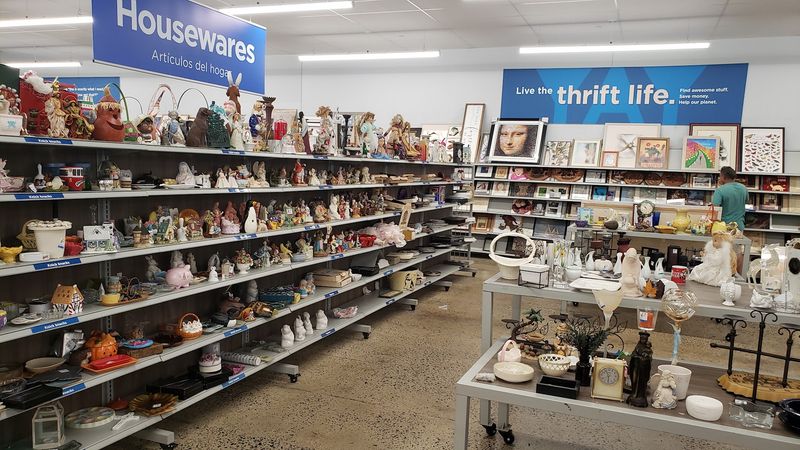 2nd Ave Thrift Superstore - Union